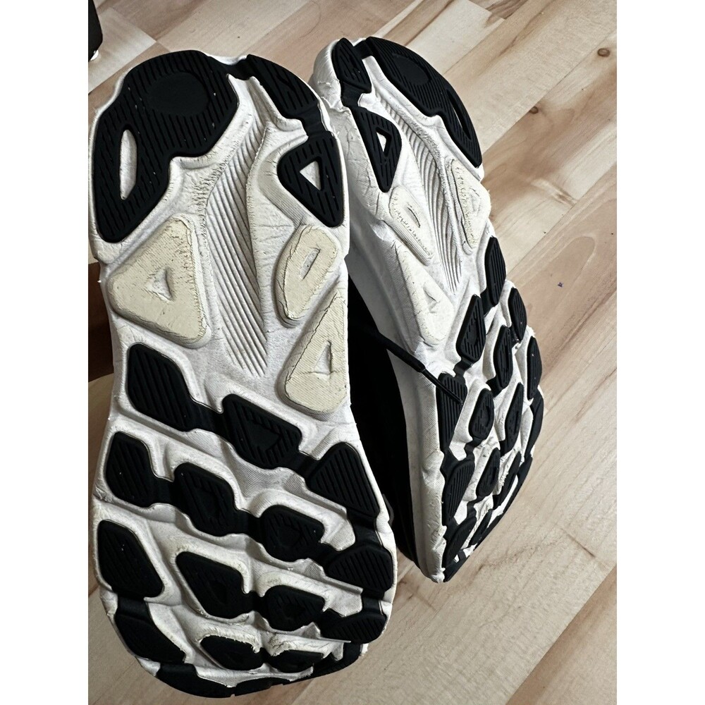 HOKA One One Clifton 9 Women’s Running Shoes US 8 Black White – - Picture 14 of 14